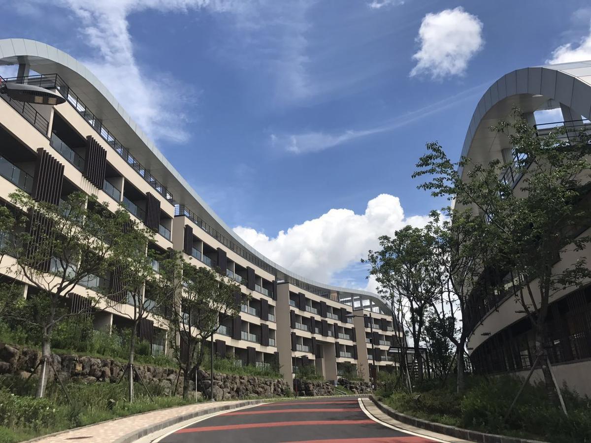 The Qube Resort Jeju Seogwipo Esterno foto