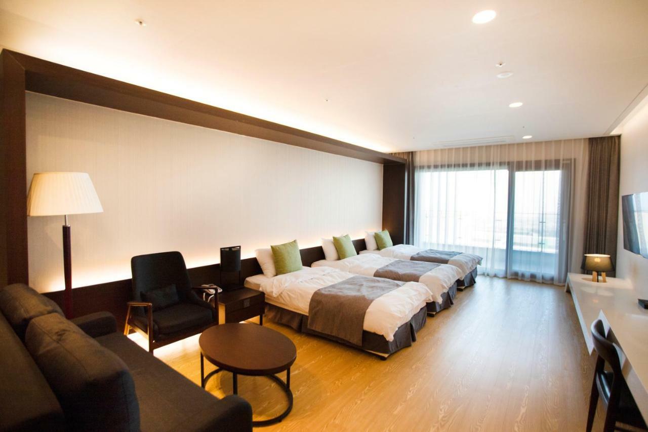The Qube Resort Jeju Seogwipo Esterno foto