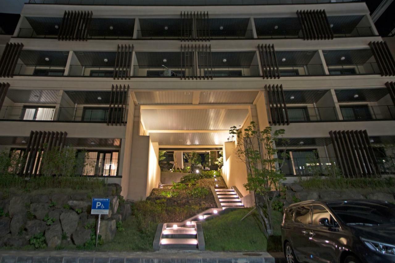 The Qube Resort Jeju Seogwipo Esterno foto