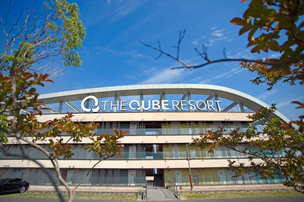 The Qube Resort Jeju Seogwipo Esterno foto