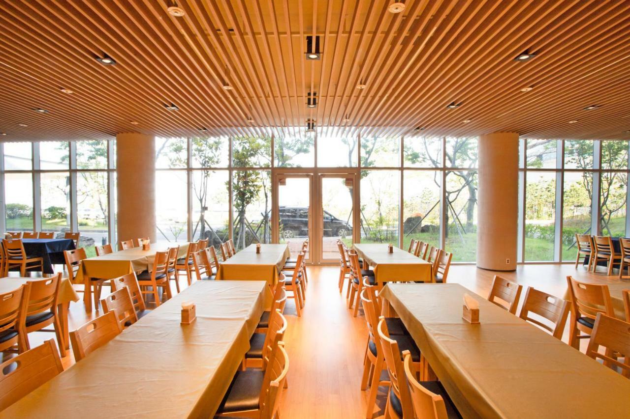 The Qube Resort Jeju Seogwipo Esterno foto